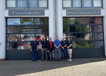 Neue Sektionaltore für das Feuerwehrhaus Bleichenbach